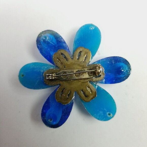 Vintage Blue Flower Shape Brooch, Fun Iridescent 90s Y2K Style Lapel Pin Estate - Picture 3 of 6